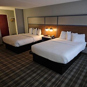 Deluxe Corner Room 2 Queen Beds Non-Smoking